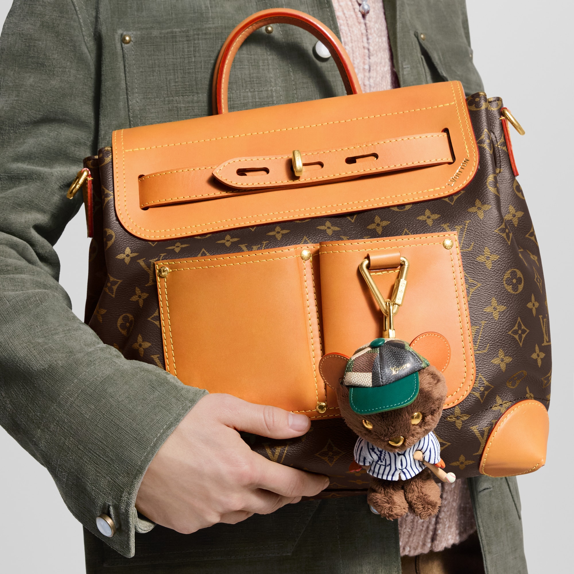 LV Louis Bear Bag Charm S00 - Accessories | LOUIS VUITTON